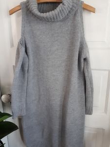 Wildfire Turtleneck Cold Shoulder Tunic Sweater